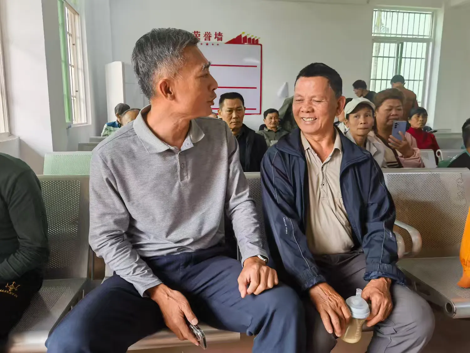 英国上市公司365深入青云村开展2026年元旦春节期间走访慰问送温暖活动(图4) 英国上市公司365深入青云村开展2026年元旦春节期间走访慰问送温暖活动(图4)